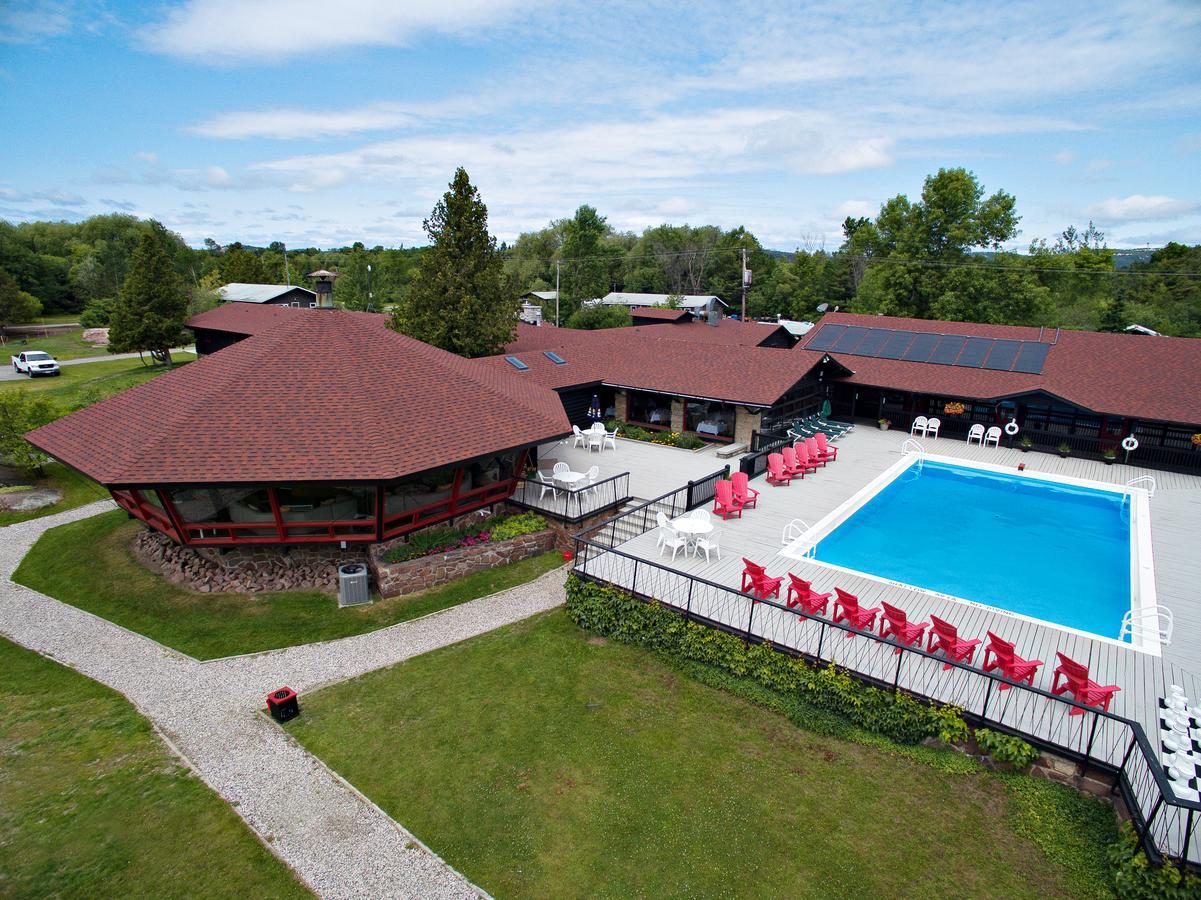 Sportsman'S Inn Killarney Exterior photo